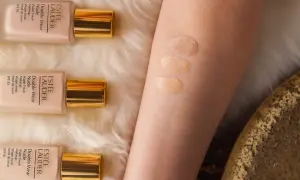 Jak wybrać idealny odcień podkładu Estée Lauder Double Wear?