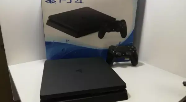 Ile dostanę za PS4 w lombardzie? Sprawdź aktualne ceny i porady