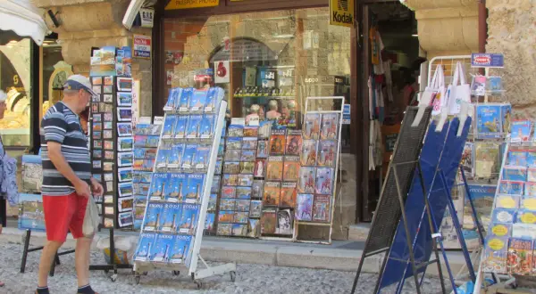 Rodos co warto kupić: unikalne pamiątki, które zachwycą każdego