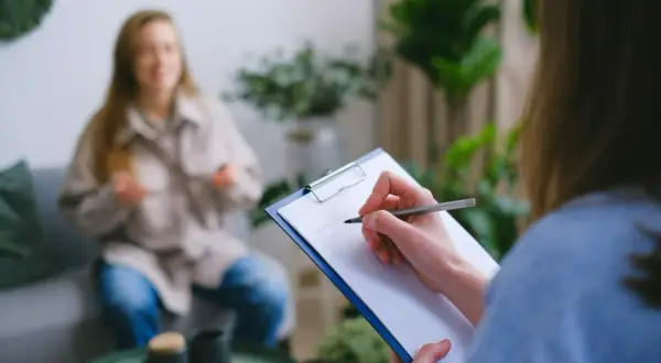 Jak wybrać psychologa, aby uniknąć złych wyborów terapeutycznych