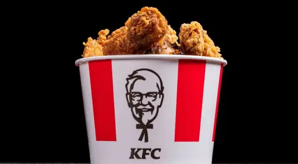 Kiedy jest promocja w KFC na kubełek? Nie przegap okazji na taniej!