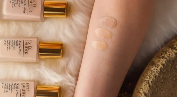 Jak wybrać idealny odcień podkładu Estée Lauder Double Wear?