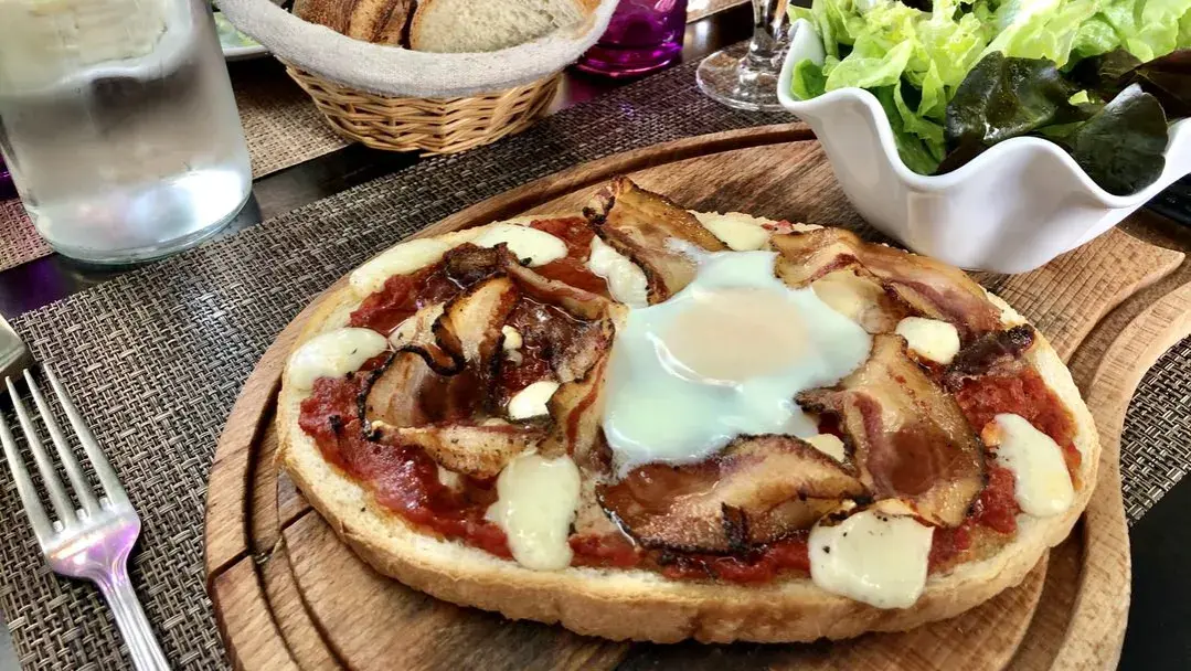 Co warto kupić na Korsyce? Najlepsze lokalne smaki i pamiątki