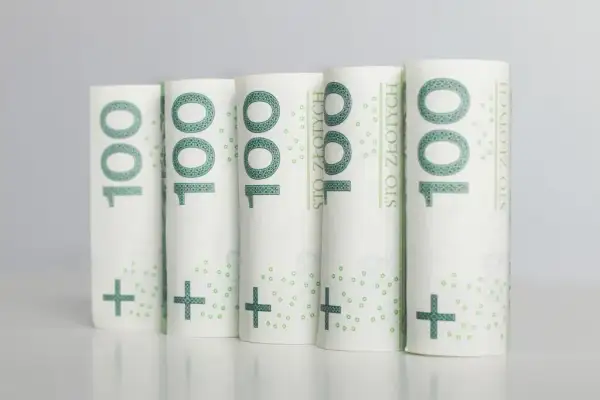 Ile kosztuje przedłużenie w lombardzie? Sprawdź ukryte opłaty!